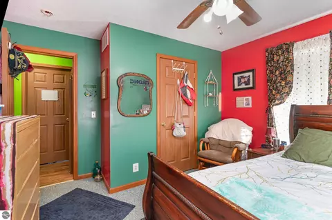10975 E Madison Rd, Wheeler, MI 48662 photo 16