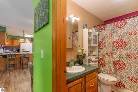10975 E Madison Rd, Wheeler, MI 48662 photo 9