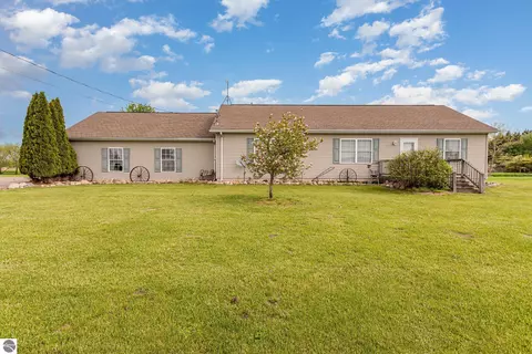10975 E Madison Rd, Wheeler, MI 48662 photo 31