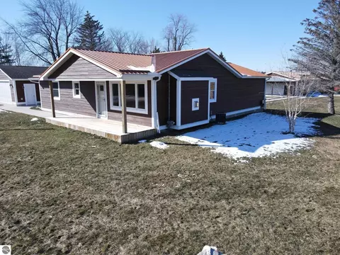 2012 Green Dr, Au Gres, MI 48703 photo 3