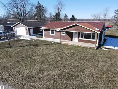 2012 Green Dr, Au Gres, MI 48703 photo 8