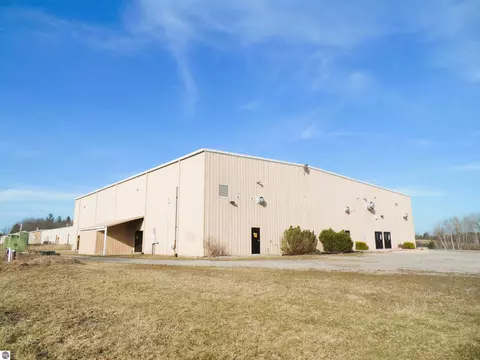 3956 N M-18, Gladwin, MI 48624 photo 17