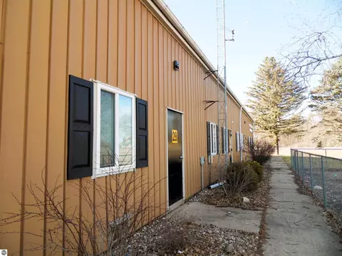 3956 N M-18, Gladwin, MI 48624 photo 15