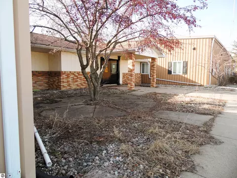 3956 N M-18, Gladwin, MI 48624 photo 11