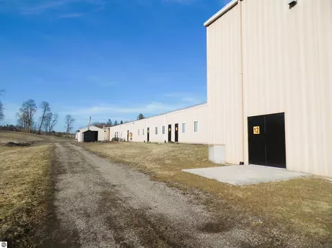 3956 N M-18, Gladwin, MI 48624 photo 21