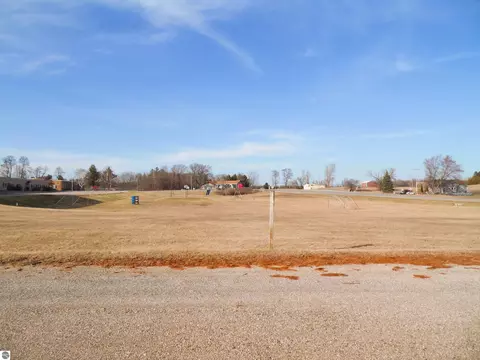 3956 N M-18, Gladwin, MI 48624 photo 7