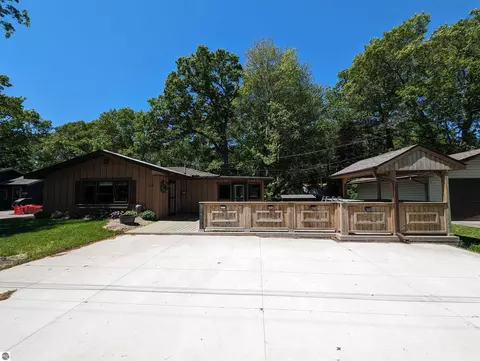 1032 S Eleventh St, Au Gres, MI 48703 photo 2