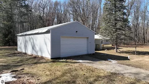 724 E Cranberry Lake Rd, Harrison, MI 48625 photo 21