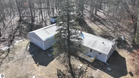 724 E Cranberry Lake Rd, Harrison, MI 48625 photo 27
