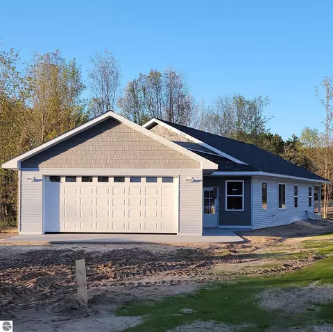 297 Cayo Dr, Buckley, MI 49620