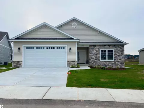 5106 Sheffer Farm Rd #4, Traverse City, MI 49685