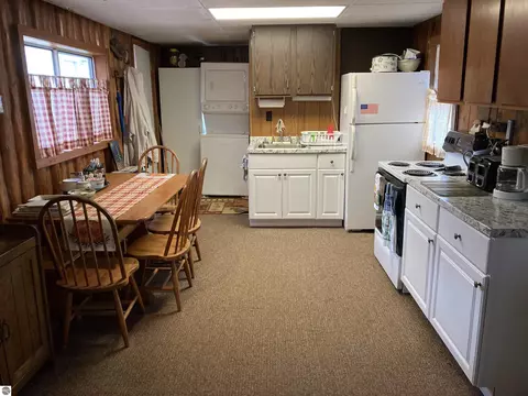 2496 Forest Dr, Lupton, MI 48635 photo 3
