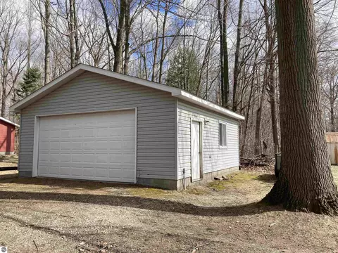 2496 Forest Dr, Lupton, MI 48635 photo 13