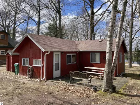2496 Forest Dr, Lupton, MI 48635 photo 12