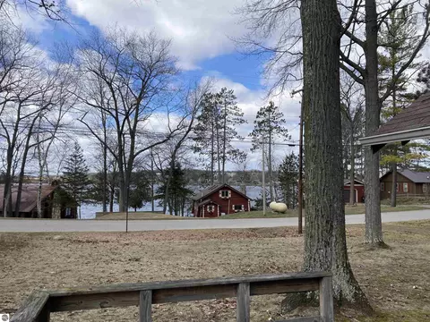 2496 Forest Dr, Lupton, MI 48635 photo 19
