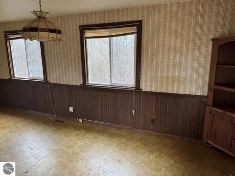 2017 Huntington Cir, Gladwin, MI 48624 photo 4