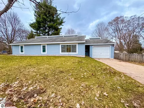 2046 West St, Central Lake, MI 49622