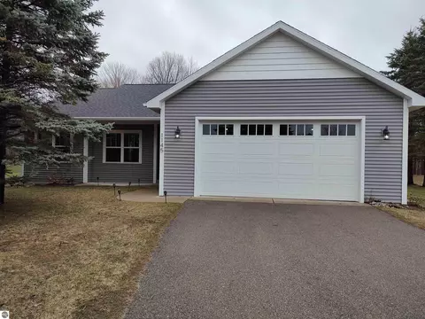 1145 S Ridge Ct, Traverse City, MI 49696