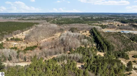 6254 SW Larson Rd, South Boardman, MI 49680