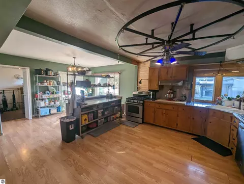 218 W Saginaw St, Au Gres, MI 48703 photo 15