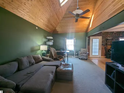 218 W Saginaw St, Au Gres, MI 48703 photo 8