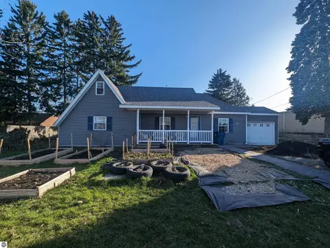 218 W Saginaw St, Au Gres, MI 48703
