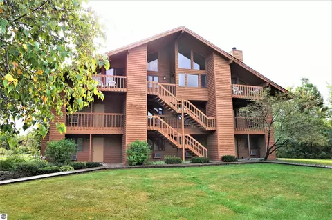 6520 Schuss Mountain Ln #3221, Mancelona, MI 49659