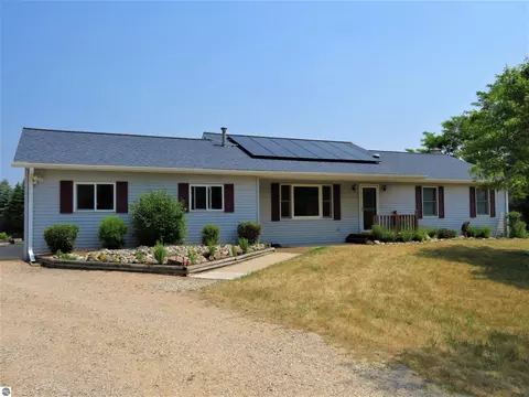 10339 E 36 12 Rd, Cadillac, MI 49601