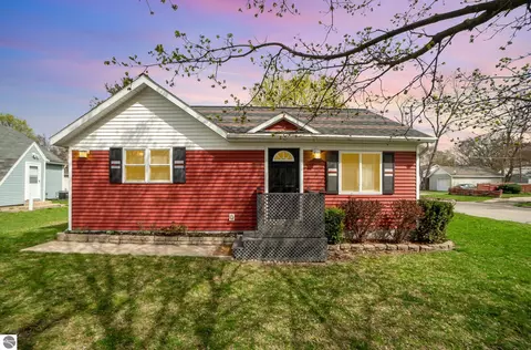 1204 Ward St, Mount Pleasant, MI 48858