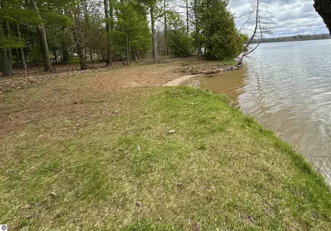 857 Cedar Trl, Interlochen, MI 49643 photo 15