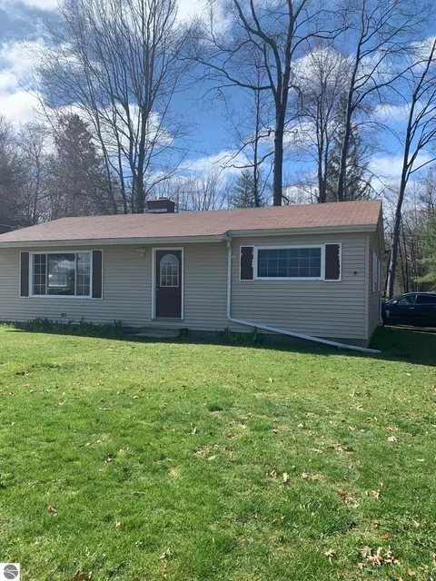 2276 E Rdg, Prescott, MI 48756