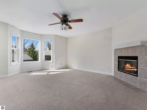 4125 Sherwood Frst, Traverse City, MI 49686