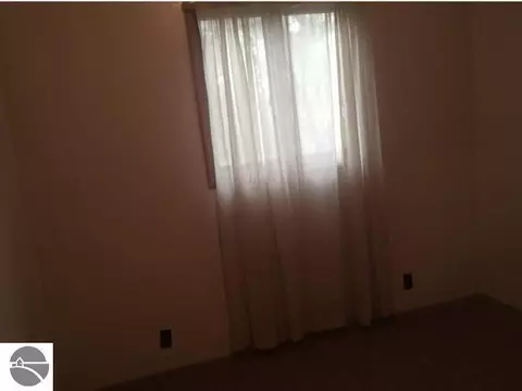 6074 E Broadway, Mount Pleasant, MI 48858 photo 9