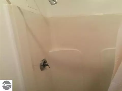 6074 E Broadway, Mount Pleasant, MI 48858 photo 10