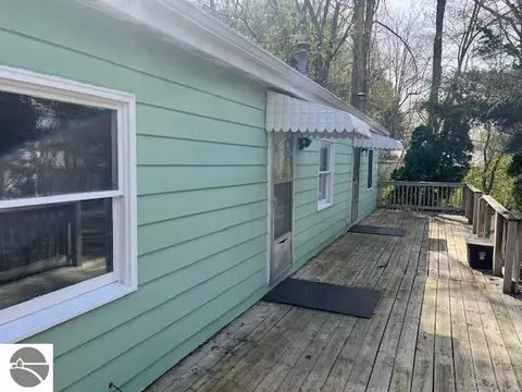 6074 E Broadway, Mount Pleasant, MI 48858