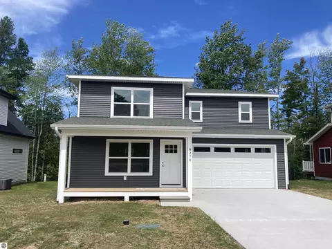 9270 S Flaska Dr, Cedar, MI 49621