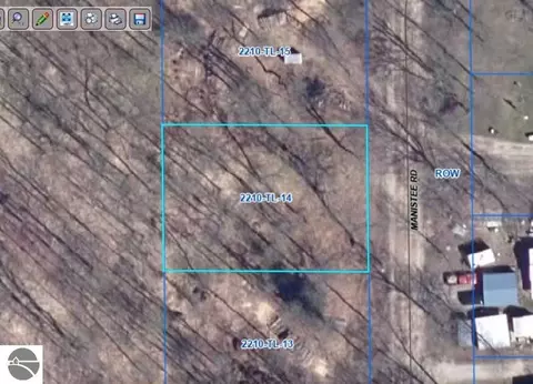 00 Manistee Rd, Mesick, MI 49668