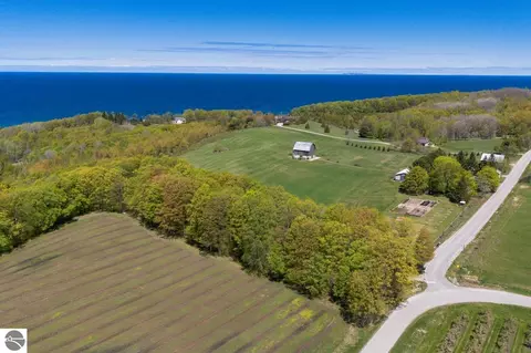 2 N 29 Acres N Carlson Rd, Northport, MI 49670