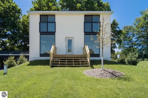3214 Michael Dr, Williamsburg, MI 49690 photo 5