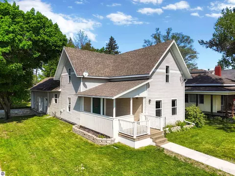 111 N Clark St, Marion, MI 49665