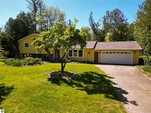 321 Cedar, Mount Pleasant, MI 48858