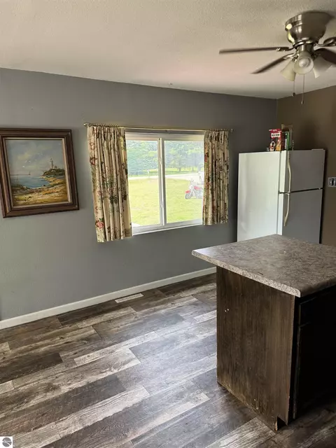 5212 Rose City Rd, Lupton, MI 48635 photo 11