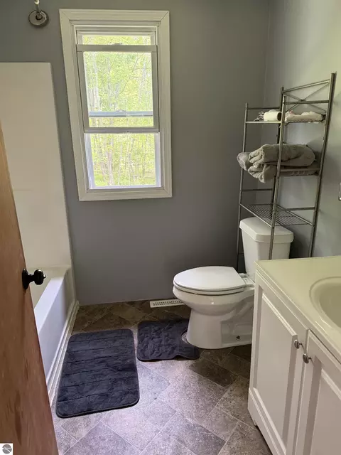 5212 Rose City Rd, Lupton, MI 48635 photo 16