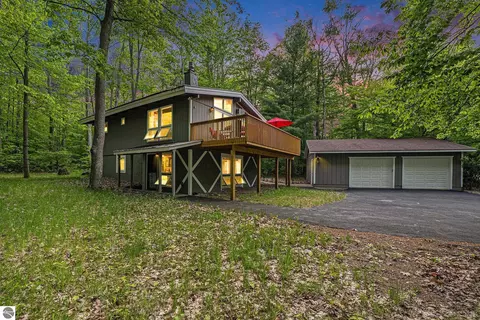 5990 Algonquin, Gaylord, MI 49735