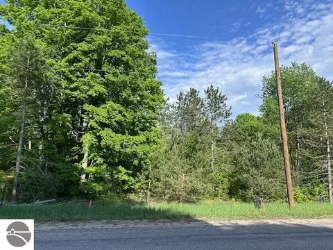 00 S Bright Rd, Maple City, MI 49664