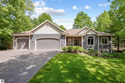3467 Village Cir, Traverse City, MI 49686