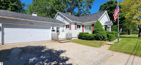 259 N Morey Rd, Lake City, MI 49651