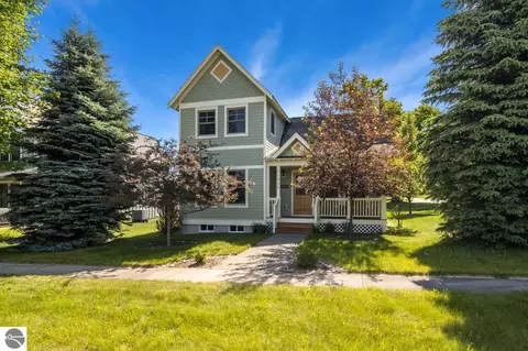 11915 S Pokagon St, Empire, MI 49630