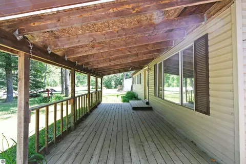5771 Esmond Rd, Hale, MI 48739 photo 2