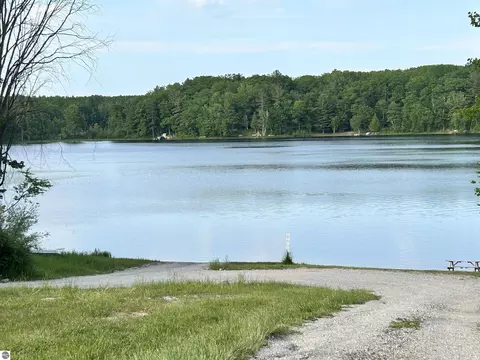 00 Wintersports Dr, Glennie, MI 48737